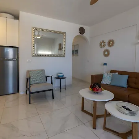 Costa Caleta 1 - Two Bed Apartamento