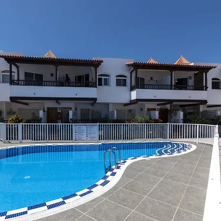 Costa Caleta 1 - Two Bed Appartamento *